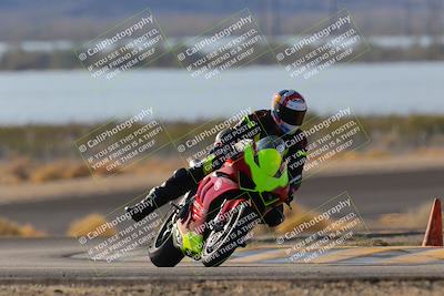 media/Dec-18-2022-SoCal Trackdays (Sun) [[8099a50955]]/Turn 14 (940am)/